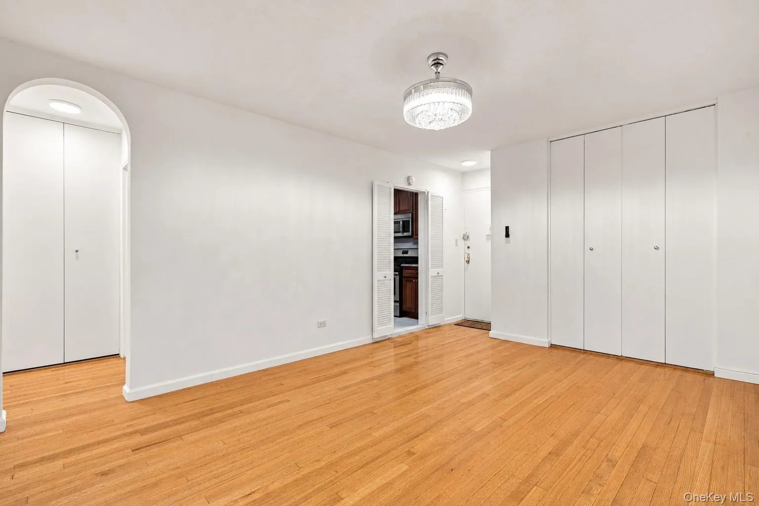 665 Thwaites Place, New York, NY, 3 Rooms Rooms,1 BathroomBathrooms,Residential,For Rent,Thwaites,0,1033753 665 Thwaites Place, New York, NY, 3 Rooms Rooms,1 BathroomBathrooms,Residential,For Rent,Thwaites,0,1033753
