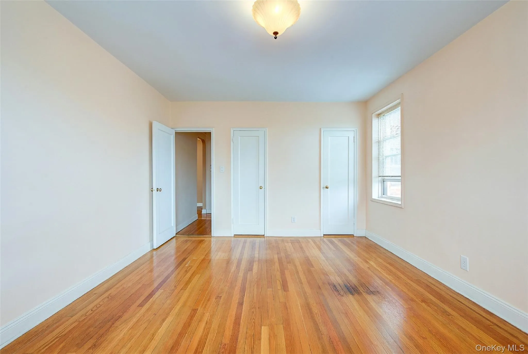 77-15 113th Street, New York, NY, 1 Bedroom Bedrooms, 3 Rooms Rooms,1 BathroomBathrooms,Residential,For Rent,113th,0,1033756 77-15 113th Street, New York, NY, 1 Bedroom Bedrooms, 3 Rooms Rooms,1 BathroomBathrooms,Residential,For Rent,113th,0,1033756