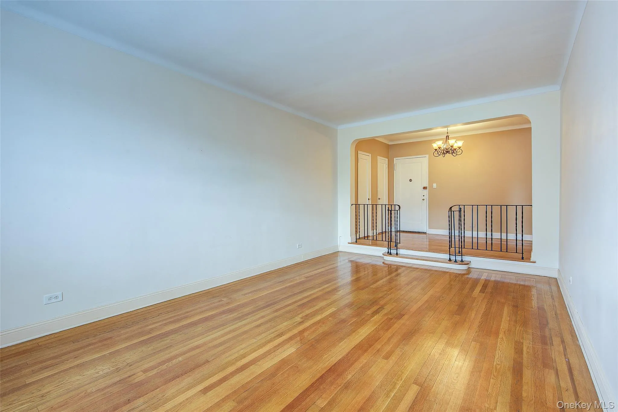 77-15 113th Street, New York, NY, 1 Bedroom Bedrooms, 3 Rooms Rooms,1 BathroomBathrooms,Residential,For Rent,113th,0,1033756 77-15 113th Street, New York, NY, 1 Bedroom Bedrooms, 3 Rooms Rooms,1 BathroomBathrooms,Residential,For Rent,113th,0,1033756