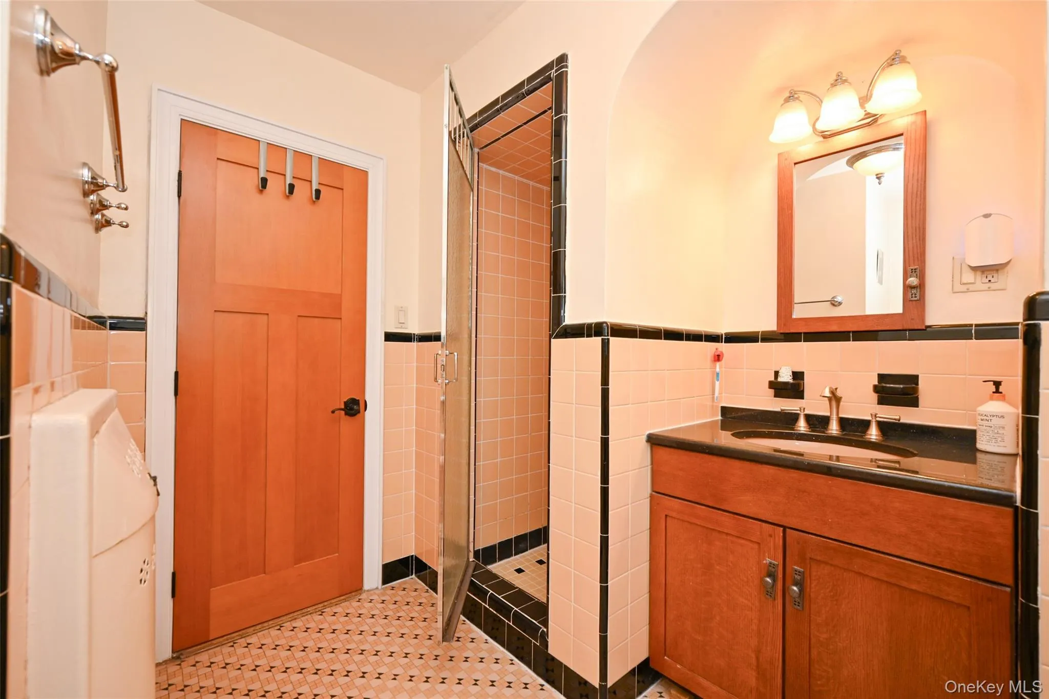 29-33 171st Street, New York, NY, 3 Bedrooms Bedrooms, 10 Rooms Rooms,1 BathroomBathrooms,Residential,For Rent,171st,0,1033757 29-33 171st Street, New York, NY, 3 Bedrooms Bedrooms, 10 Rooms Rooms,1 BathroomBathrooms,Residential,For Rent,171st,0,1033757