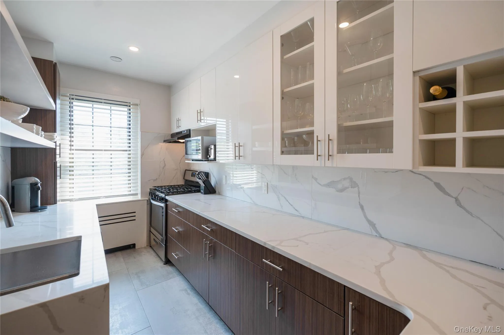 35 Parkview Avenue, Yonkers, NY, 1 Bedroom Bedrooms, 4 Rooms Rooms,1 BathroomBathrooms,Residential,For Rent,Parkview,0,1033758 35 Parkview Avenue, Yonkers, NY, 1 Bedroom Bedrooms, 4 Rooms Rooms,1 BathroomBathrooms,Residential,For Rent,Parkview,0,1033758