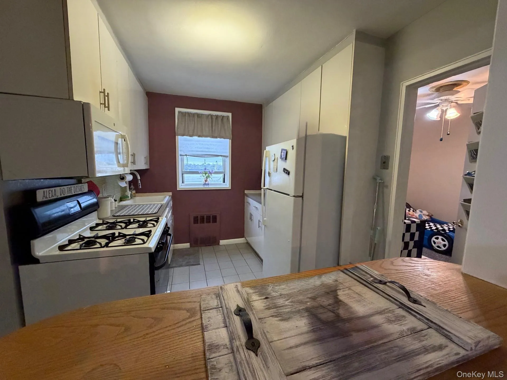 16 Main Street, Hempstead, NY, 2 Bedrooms Bedrooms, 4 Rooms Rooms,1 BathroomBathrooms,Residential,For Rent,Main,0,1033760 16 Main Street, Hempstead, NY, 2 Bedrooms Bedrooms, 4 Rooms Rooms,1 BathroomBathrooms,Residential,For Rent,Main,0,1033760