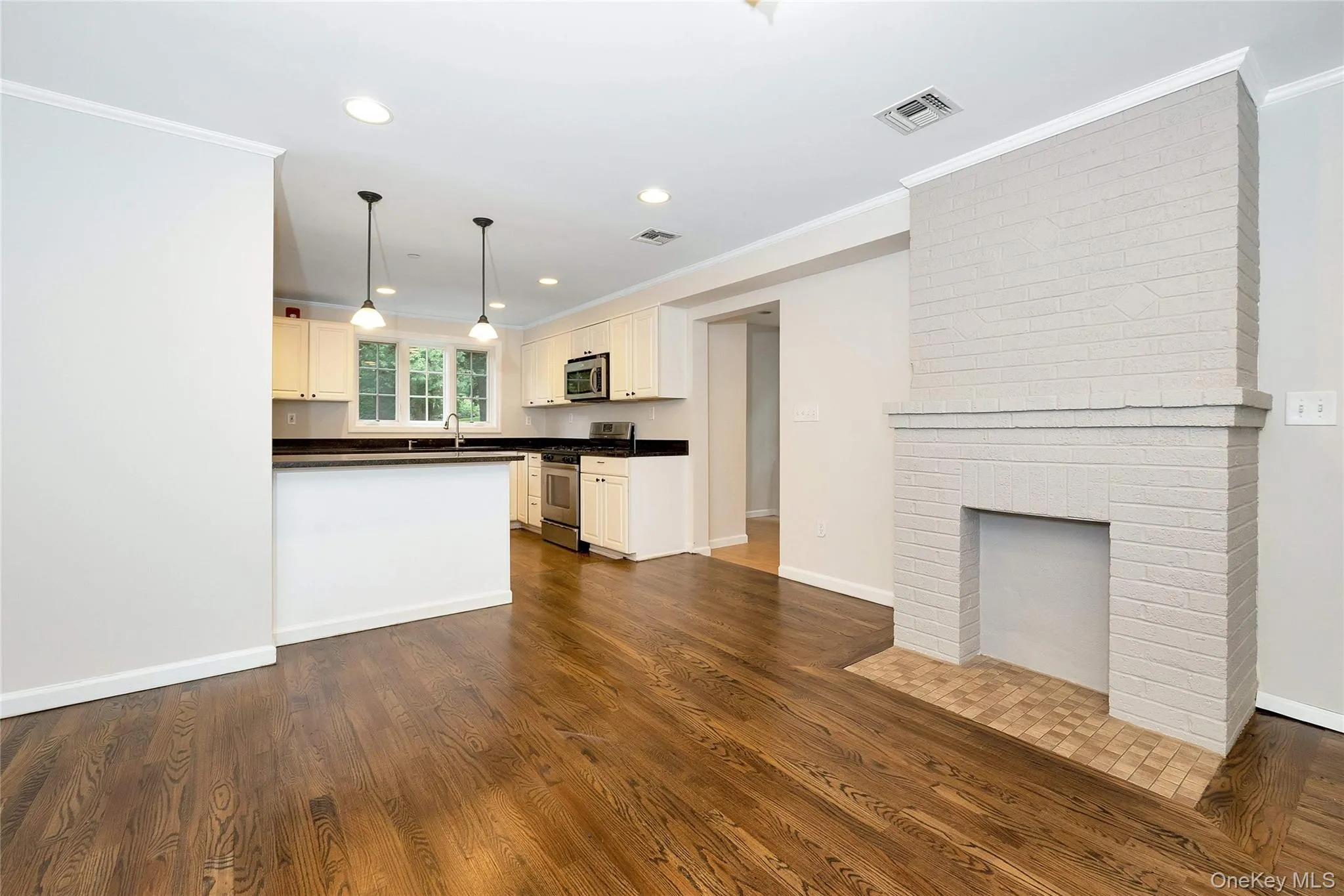 181 Washington Street, Orangetown, NY, 4 Bedrooms Bedrooms, 12 Rooms Rooms,3 BathroomsBathrooms,Residential Lease,For Rent,Washington,0,1033762 181 Washington Street, Orangetown, NY, 4 Bedrooms Bedrooms, 12 Rooms Rooms,3 BathroomsBathrooms,Residential Lease,For Rent,Washington,0,1033762