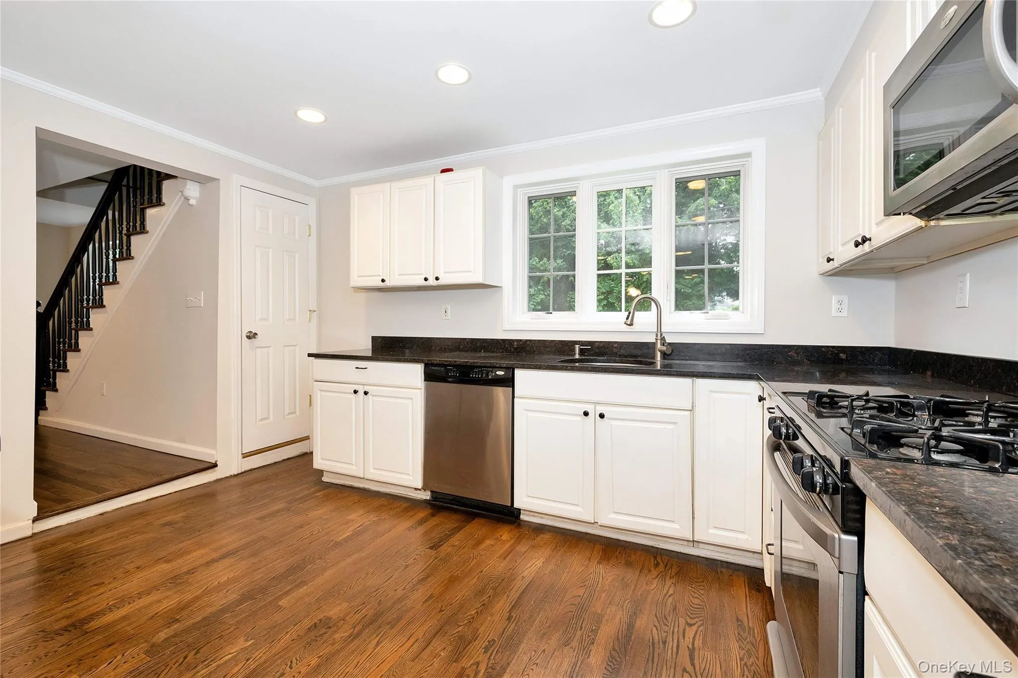 181 Washington Street, Orangetown, NY, 4 Bedrooms Bedrooms, 12 Rooms Rooms,3 BathroomsBathrooms,Residential Lease,For Rent,Washington,0,1033762 181 Washington Street, Orangetown, NY, 4 Bedrooms Bedrooms, 12 Rooms Rooms,3 BathroomsBathrooms,Residential Lease,For Rent,Washington,0,1033762