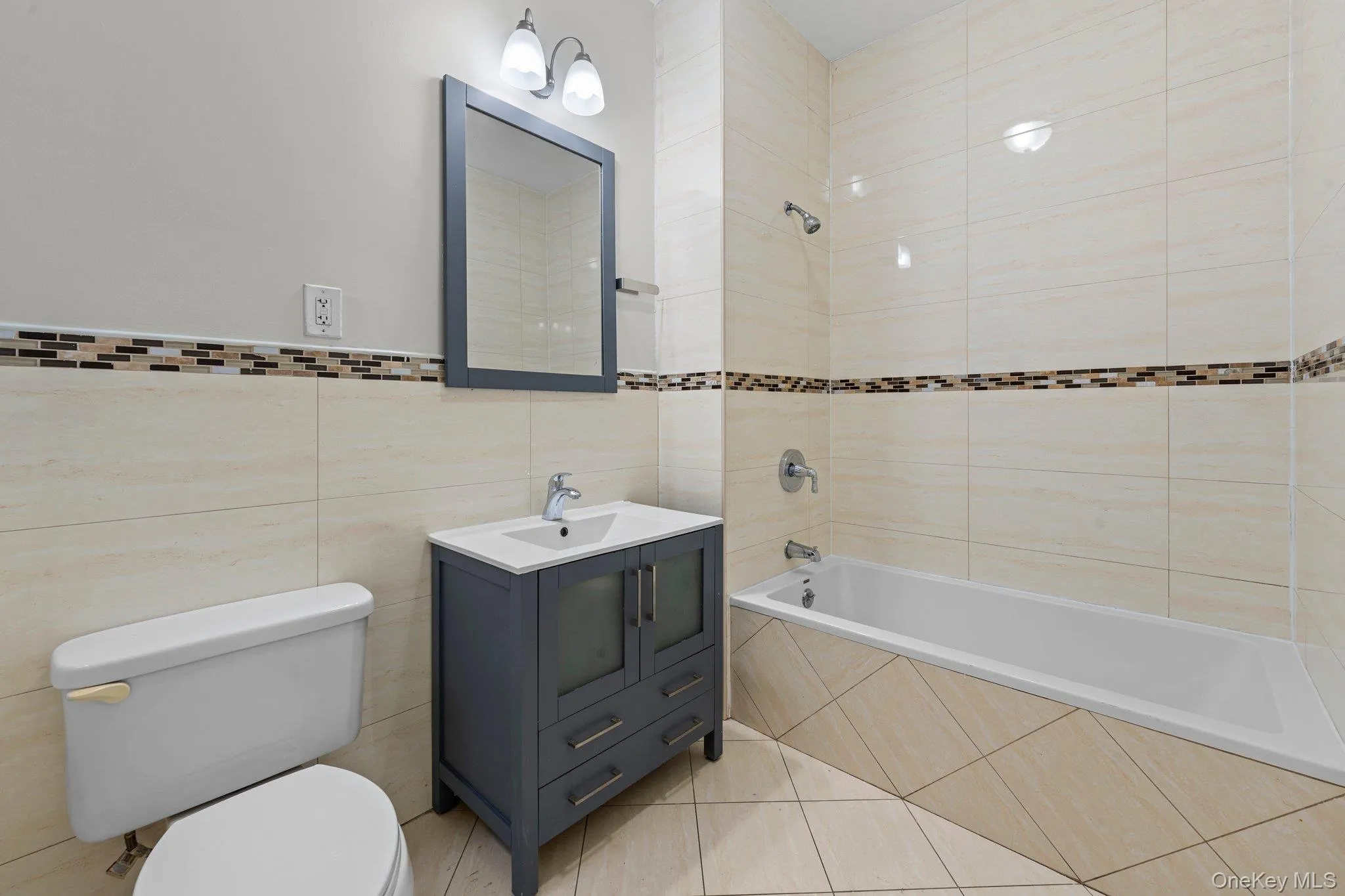 746 219th Street, New York, NY, 3 Bedrooms Bedrooms, 4 Rooms Rooms,2 BathroomsBathrooms,Residential Lease,For Rent,219th,0,1033763 746 219th Street, New York, NY, 3 Bedrooms Bedrooms, 4 Rooms Rooms,2 BathroomsBathrooms,Residential Lease,For Rent,219th,0,1033763