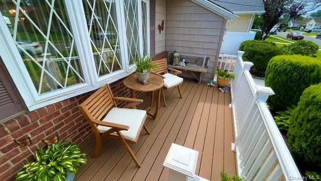 32 Taylor Drive, Oyster Bay, NY, 3 Bedrooms Bedrooms, 9 Rooms Rooms,3 BathroomsBathrooms,Residential,For Rent,Taylor,0,1033769 32 Taylor Drive, Oyster Bay, NY, 3 Bedrooms Bedrooms, 9 Rooms Rooms,3 BathroomsBathrooms,Residential,For Rent,Taylor,0,1033769