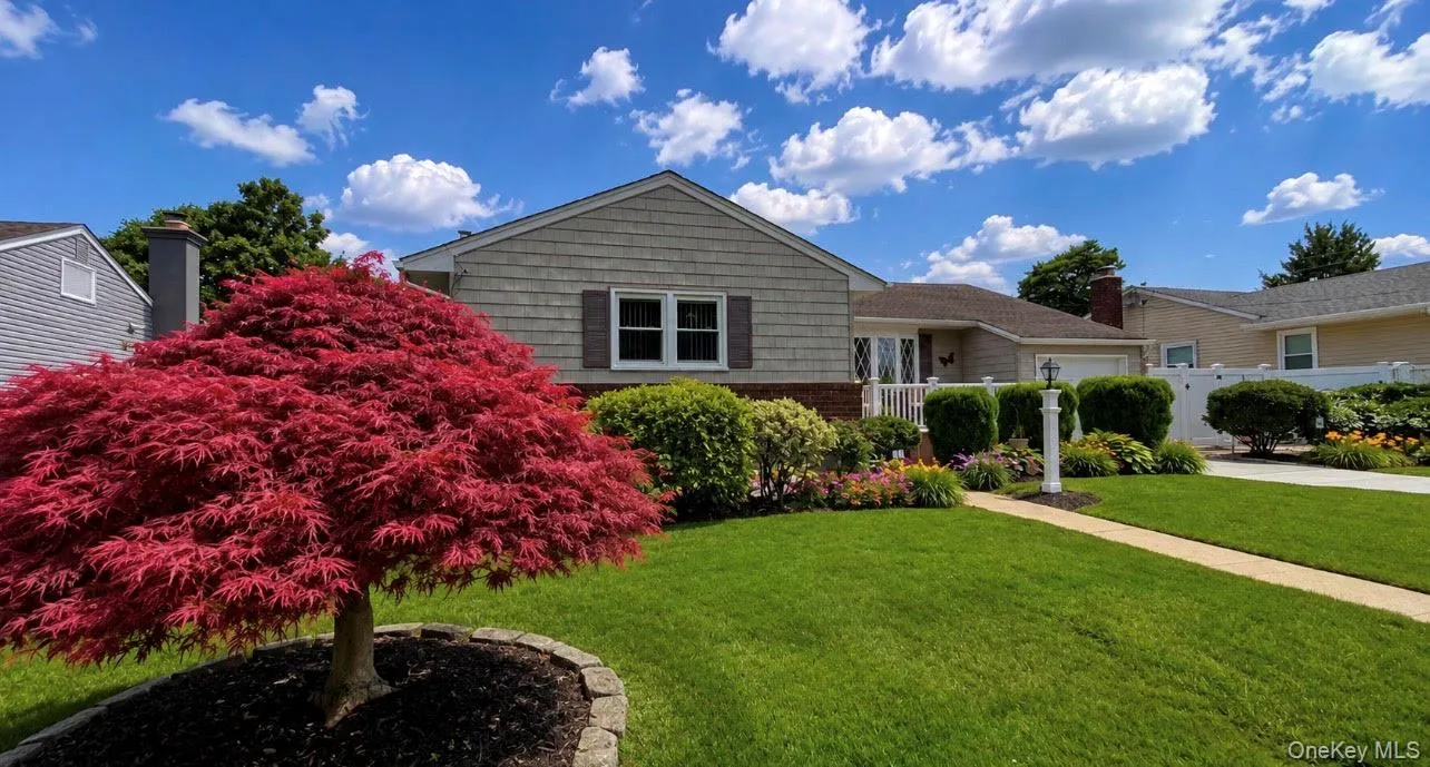 32 Taylor Drive, Oyster Bay, NY, 3 Bedrooms Bedrooms, 9 Rooms Rooms,3 BathroomsBathrooms,Residential,For Rent,Taylor,0,1033769 32 Taylor Drive, Oyster Bay, NY, 3 Bedrooms Bedrooms, 9 Rooms Rooms,3 BathroomsBathrooms,Residential,For Rent,Taylor,0,1033769