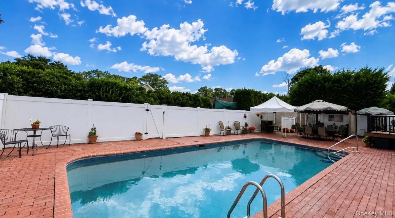 32 Taylor Drive, Oyster Bay, NY, 3 Bedrooms Bedrooms, 9 Rooms Rooms,3 BathroomsBathrooms,Residential,For Rent,Taylor,0,1033769 32 Taylor Drive, Oyster Bay, NY, 3 Bedrooms Bedrooms, 9 Rooms Rooms,3 BathroomsBathrooms,Residential,For Rent,Taylor,0,1033769