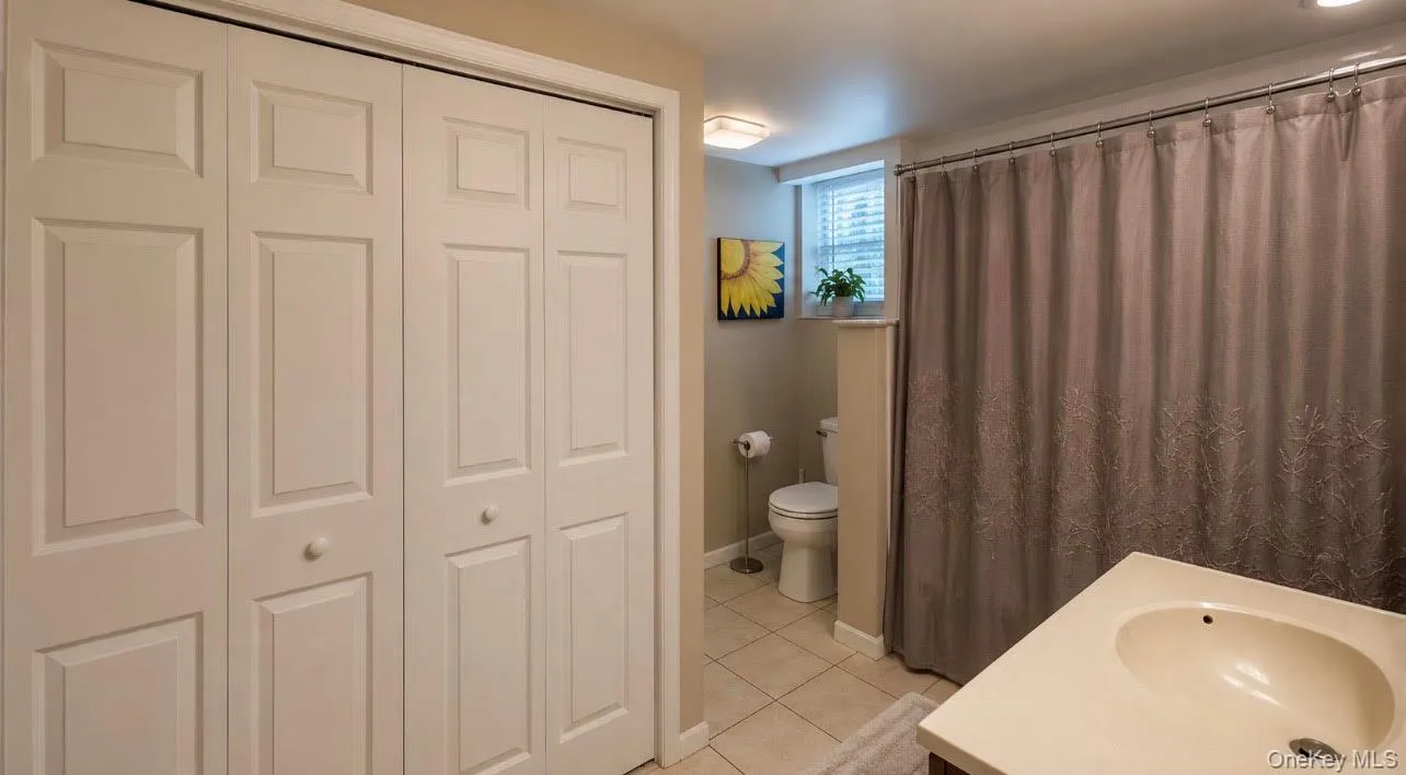 32 Taylor Drive, Oyster Bay, NY, 3 Bedrooms Bedrooms, 9 Rooms Rooms,3 BathroomsBathrooms,Residential,For Rent,Taylor,0,1033769 32 Taylor Drive, Oyster Bay, NY, 3 Bedrooms Bedrooms, 9 Rooms Rooms,3 BathroomsBathrooms,Residential,For Rent,Taylor,0,1033769
