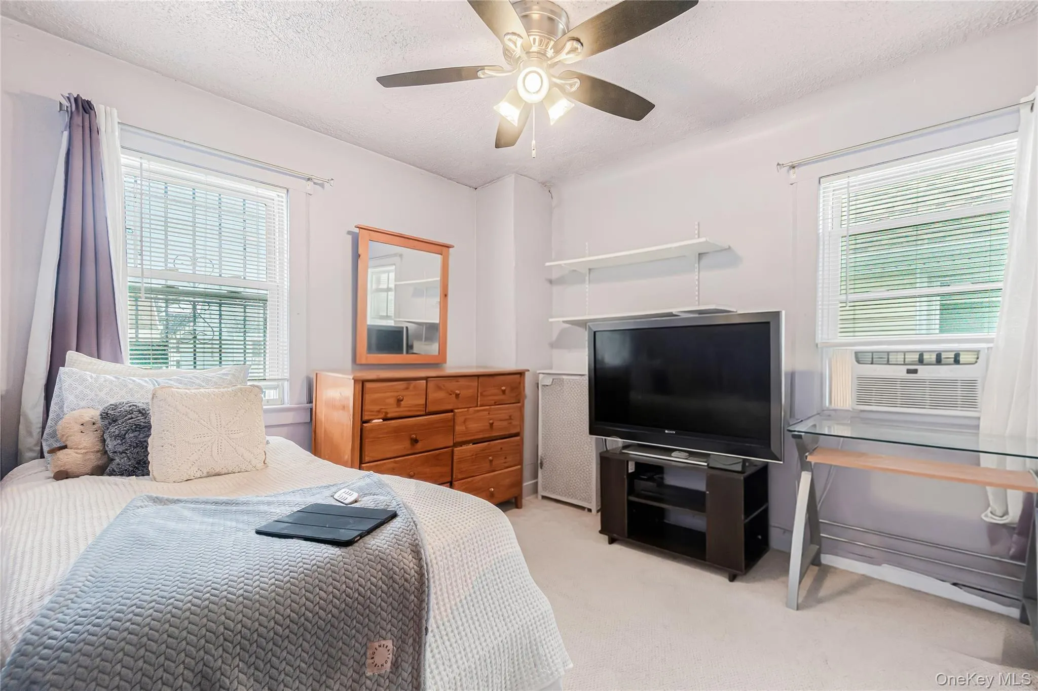 9423 209th Street, New York, NY, 3 Bedrooms Bedrooms, 7 Rooms Rooms,1 BathroomBathrooms,Residential,For Rent,209th,0,1033775 9423 209th Street, New York, NY, 3 Bedrooms Bedrooms, 7 Rooms Rooms,1 BathroomBathrooms,Residential,For Rent,209th,0,1033775