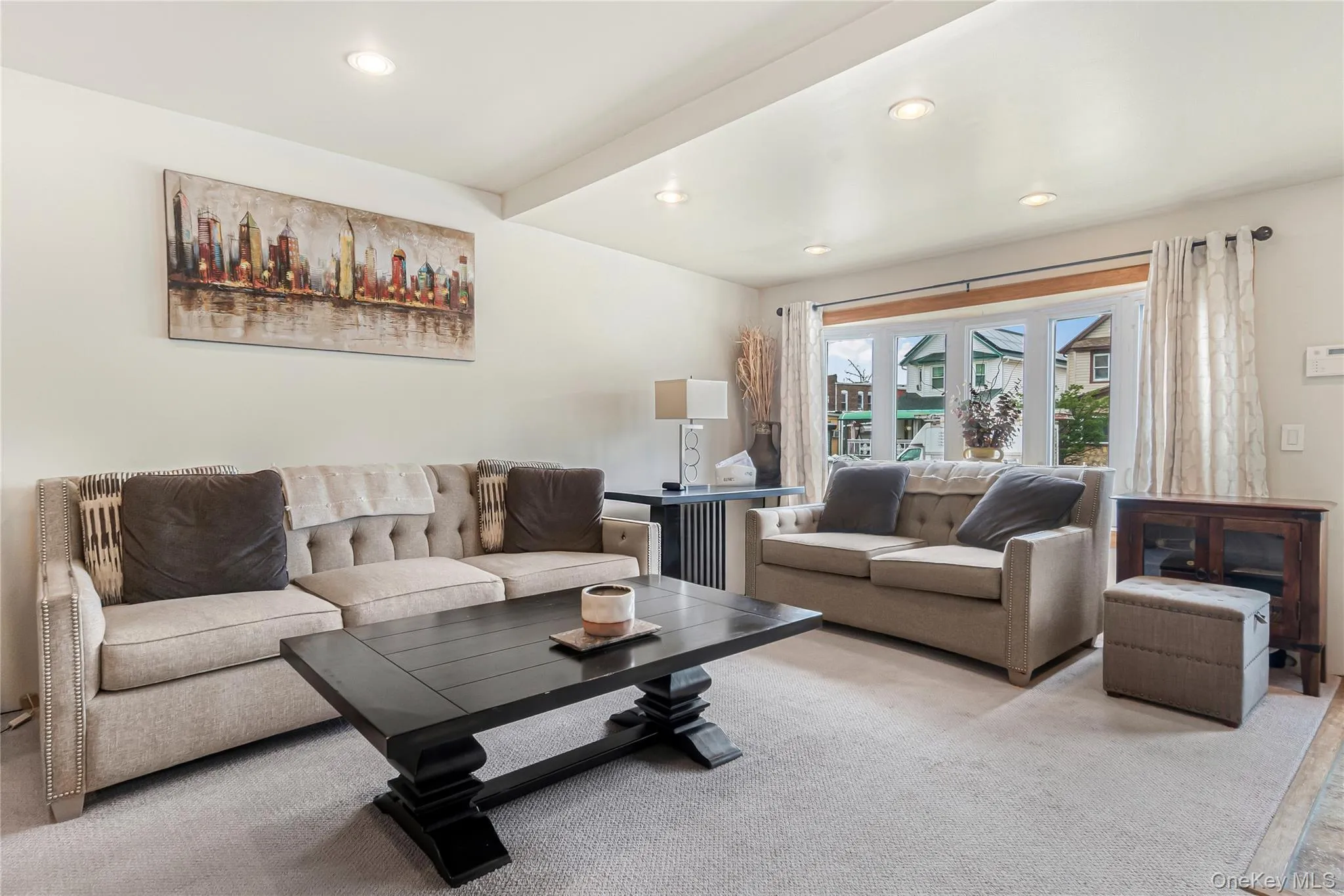 9423 209th Street, New York, NY, 3 Bedrooms Bedrooms, 7 Rooms Rooms,1 BathroomBathrooms,Residential,For Rent,209th,0,1033775 9423 209th Street, New York, NY, 3 Bedrooms Bedrooms, 7 Rooms Rooms,1 BathroomBathrooms,Residential,For Rent,209th,0,1033775