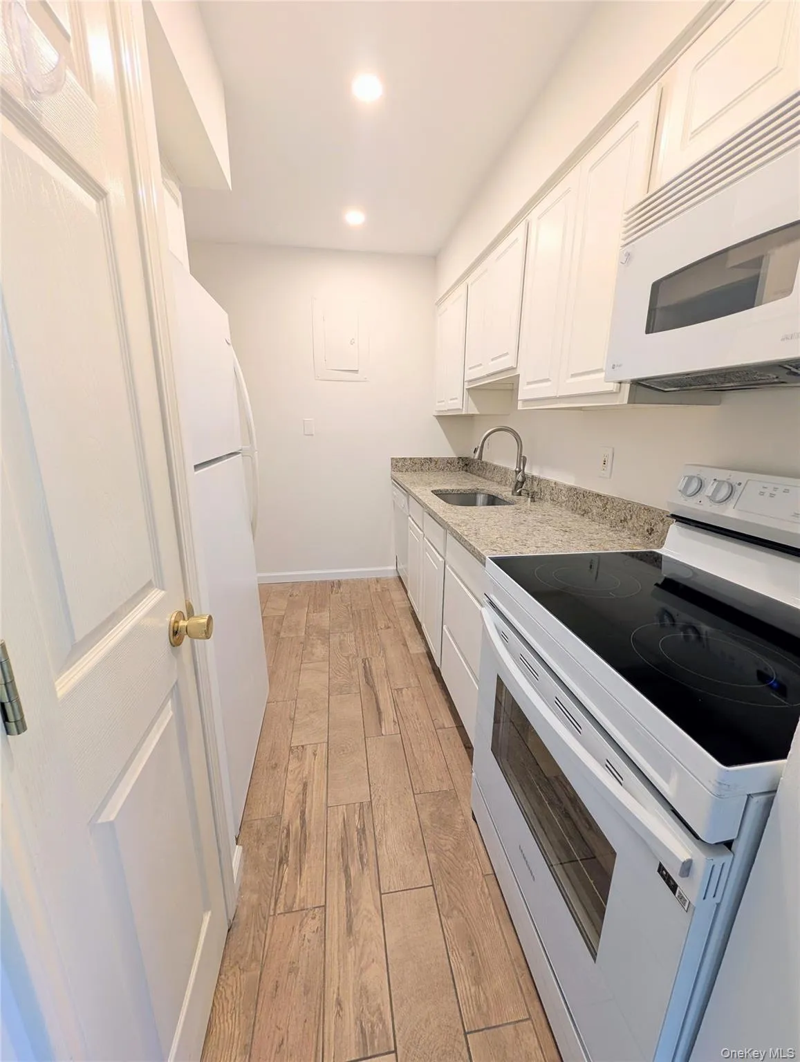 440 Carpenter Avenue, Newburgh (city), NY, 2 Bedrooms Bedrooms, 5 Rooms Rooms,1 BathroomBathrooms,Residential,For Rent,Carpenter,0,1033780 440 Carpenter Avenue, Newburgh (city), NY, 2 Bedrooms Bedrooms, 5 Rooms Rooms,1 BathroomBathrooms,Residential,For Rent,Carpenter,0,1033780