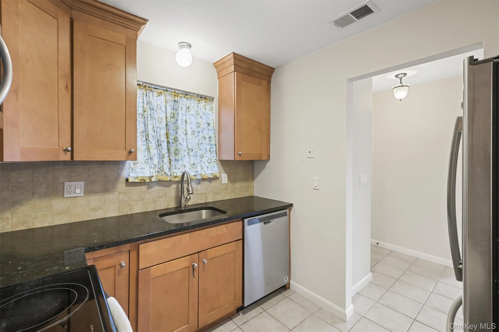 62 Scenic View, Yorktown, NY, 2 Bedrooms Bedrooms, 5 Rooms Rooms,2 BathroomsBathrooms,Residential Lease,For Rent,Scenic,0,1033782 62 Scenic View, Yorktown, NY, 2 Bedrooms Bedrooms, 5 Rooms Rooms,2 BathroomsBathrooms,Residential Lease,For Rent,Scenic,0,1033782