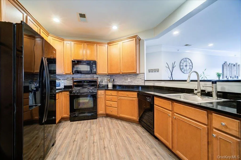 416 Saratoga Lane, Fishkill, NY, 2 Bedrooms Bedrooms, 5 Rooms Rooms,2 BathroomsBathrooms,Residential,For Rent,Saratoga,0,1033791 416 Saratoga Lane, Fishkill, NY, 2 Bedrooms Bedrooms, 5 Rooms Rooms,2 BathroomsBathrooms,Residential,For Rent,Saratoga,0,1033791
