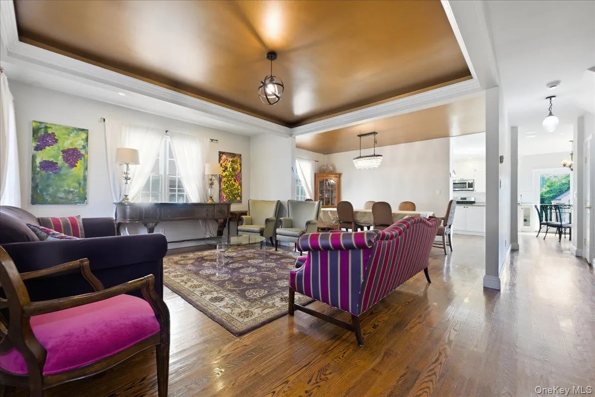 243 Spruce Street, Hempstead, NY, 4 Bedrooms Bedrooms, 8 Rooms Rooms,3 BathroomsBathrooms,Residential,For Rent,Spruce,0,1033796 243 Spruce Street, Hempstead, NY, 4 Bedrooms Bedrooms, 8 Rooms Rooms,3 BathroomsBathrooms,Residential,For Rent,Spruce,0,1033796