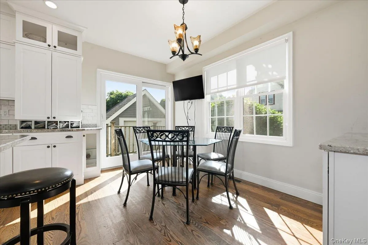 243 Spruce Street, Hempstead, NY, 4 Bedrooms Bedrooms, 8 Rooms Rooms,3 BathroomsBathrooms,Residential,For Rent,Spruce,0,1033796 243 Spruce Street, Hempstead, NY, 4 Bedrooms Bedrooms, 8 Rooms Rooms,3 BathroomsBathrooms,Residential,For Rent,Spruce,0,1033796