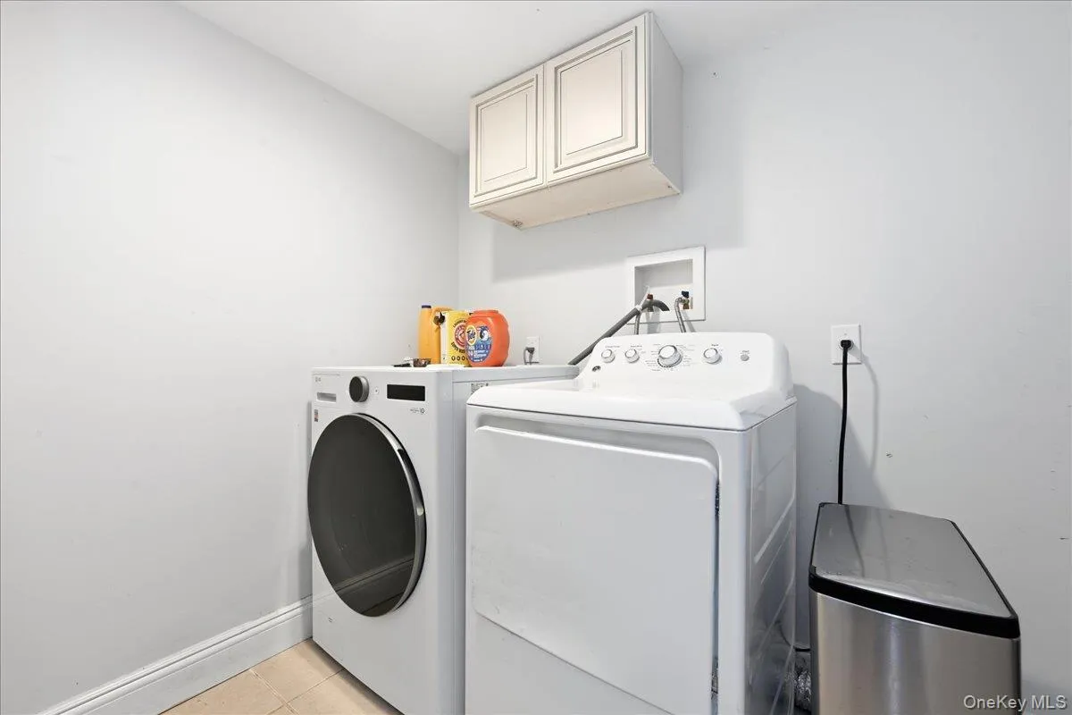 243 Spruce Street, Hempstead, NY, 4 Bedrooms Bedrooms, 8 Rooms Rooms,3 BathroomsBathrooms,Residential,For Rent,Spruce,0,1033796 243 Spruce Street, Hempstead, NY, 4 Bedrooms Bedrooms, 8 Rooms Rooms,3 BathroomsBathrooms,Residential,For Rent,Spruce,0,1033796