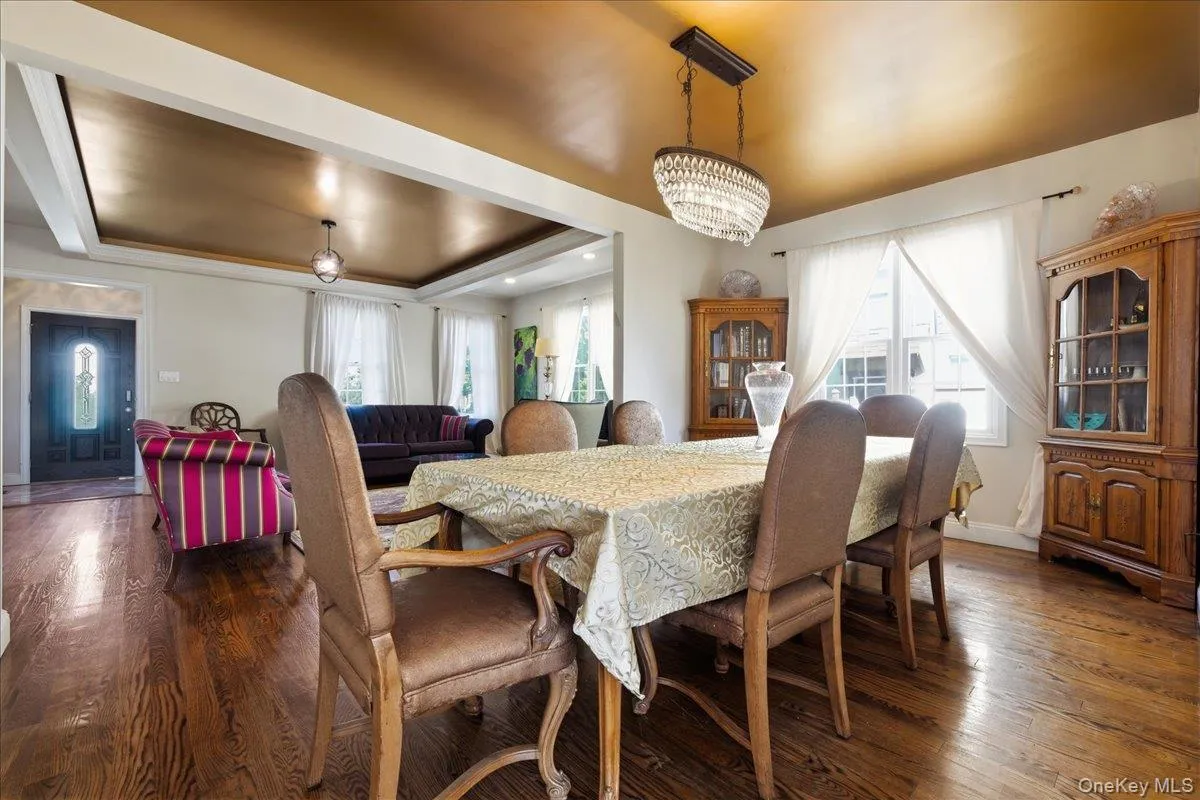 243 Spruce Street, Hempstead, NY, 4 Bedrooms Bedrooms, 8 Rooms Rooms,3 BathroomsBathrooms,Residential,For Rent,Spruce,0,1033796 243 Spruce Street, Hempstead, NY, 4 Bedrooms Bedrooms, 8 Rooms Rooms,3 BathroomsBathrooms,Residential,For Rent,Spruce,0,1033796
