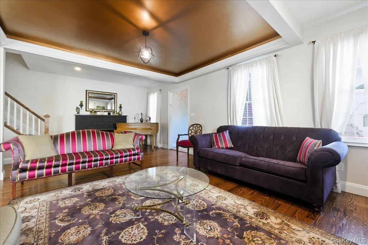 243 Spruce Street, Hempstead, NY, 4 Bedrooms Bedrooms, 8 Rooms Rooms,3 BathroomsBathrooms,Residential,For Rent,Spruce,0,1033796 243 Spruce Street, Hempstead, NY, 4 Bedrooms Bedrooms, 8 Rooms Rooms,3 BathroomsBathrooms,Residential,For Rent,Spruce,0,1033796