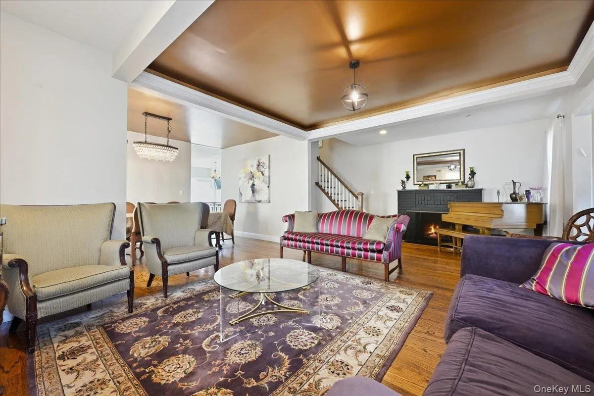 243 Spruce Street, Hempstead, NY, 4 Bedrooms Bedrooms, 8 Rooms Rooms,3 BathroomsBathrooms,Residential,For Rent,Spruce,0,1033796 243 Spruce Street, Hempstead, NY, 4 Bedrooms Bedrooms, 8 Rooms Rooms,3 BathroomsBathrooms,Residential,For Rent,Spruce,0,1033796