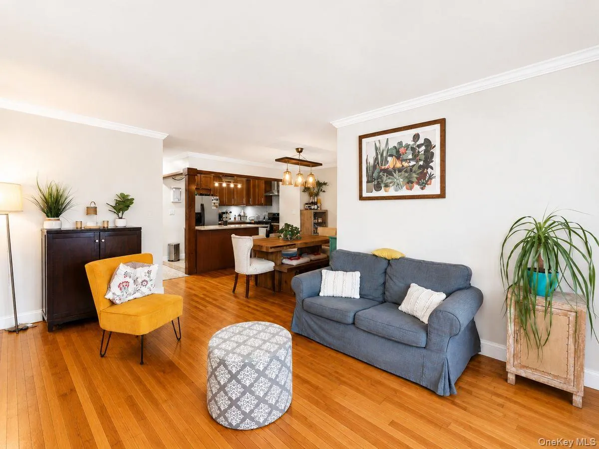 8719 57th Road, New York, NY, 3 Bedrooms Bedrooms, 5 Rooms Rooms,2 BathroomsBathrooms,Residential,For Rent,57th,0,1033798 8719 57th Road, New York, NY, 3 Bedrooms Bedrooms, 5 Rooms Rooms,2 BathroomsBathrooms,Residential,For Rent,57th,0,1033798