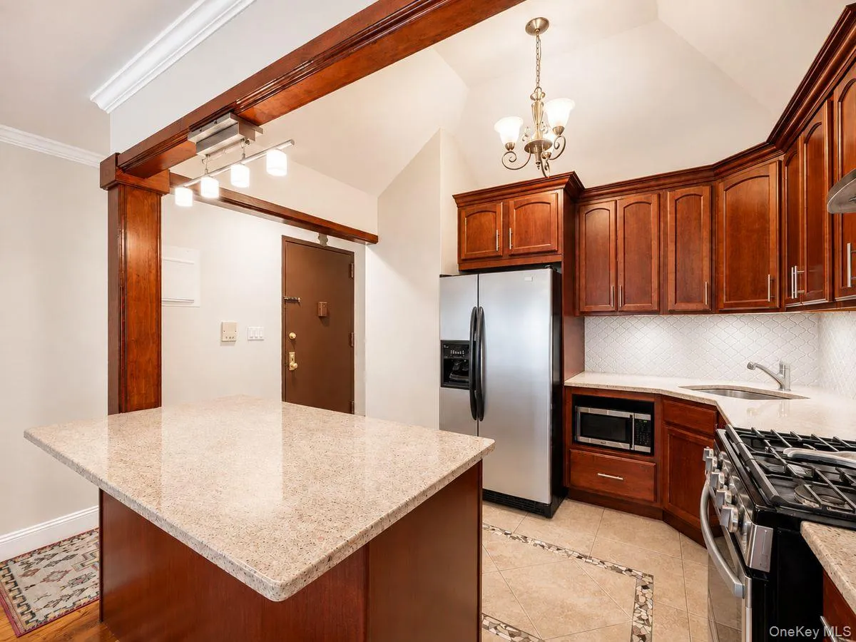 8719 57th Road, New York, NY, 3 Bedrooms Bedrooms, 5 Rooms Rooms,2 BathroomsBathrooms,Residential,For Rent,57th,0,1033798 8719 57th Road, New York, NY, 3 Bedrooms Bedrooms, 5 Rooms Rooms,2 BathroomsBathrooms,Residential,For Rent,57th,0,1033798