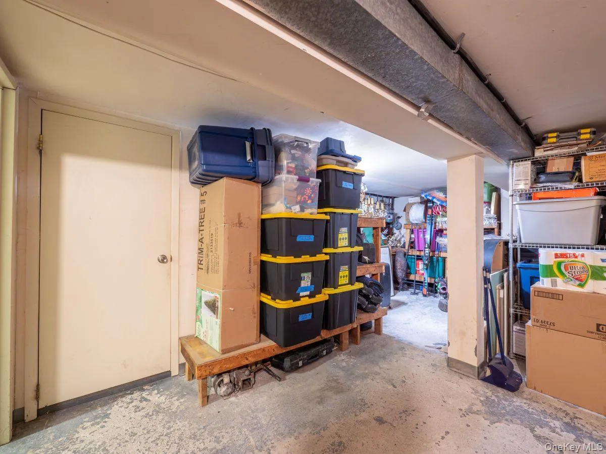 8719 57th Road, New York, NY, 3 Bedrooms Bedrooms, 5 Rooms Rooms,2 BathroomsBathrooms,Residential,For Rent,57th,0,1033798 8719 57th Road, New York, NY, 3 Bedrooms Bedrooms, 5 Rooms Rooms,2 BathroomsBathrooms,Residential,For Rent,57th,0,1033798