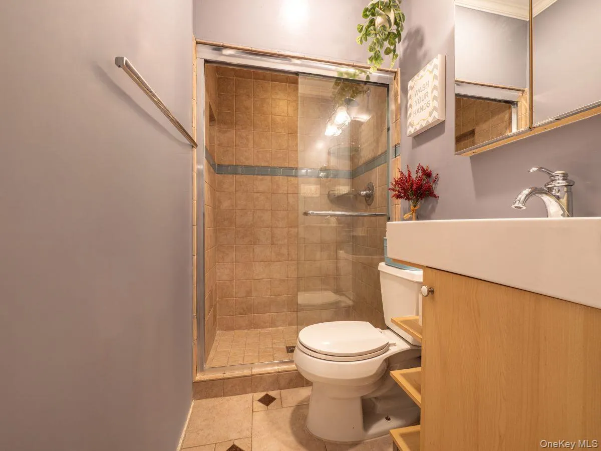 8719 57th Road, New York, NY, 3 Bedrooms Bedrooms, 5 Rooms Rooms,2 BathroomsBathrooms,Residential,For Rent,57th,0,1033798 8719 57th Road, New York, NY, 3 Bedrooms Bedrooms, 5 Rooms Rooms,2 BathroomsBathrooms,Residential,For Rent,57th,0,1033798