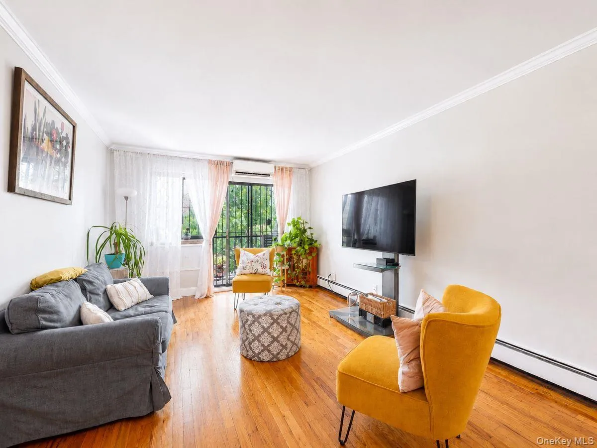 8719 57th Road, New York, NY, 3 Bedrooms Bedrooms, 5 Rooms Rooms,2 BathroomsBathrooms,Residential,For Rent,57th,0,1033798 8719 57th Road, New York, NY, 3 Bedrooms Bedrooms, 5 Rooms Rooms,2 BathroomsBathrooms,Residential,For Rent,57th,0,1033798