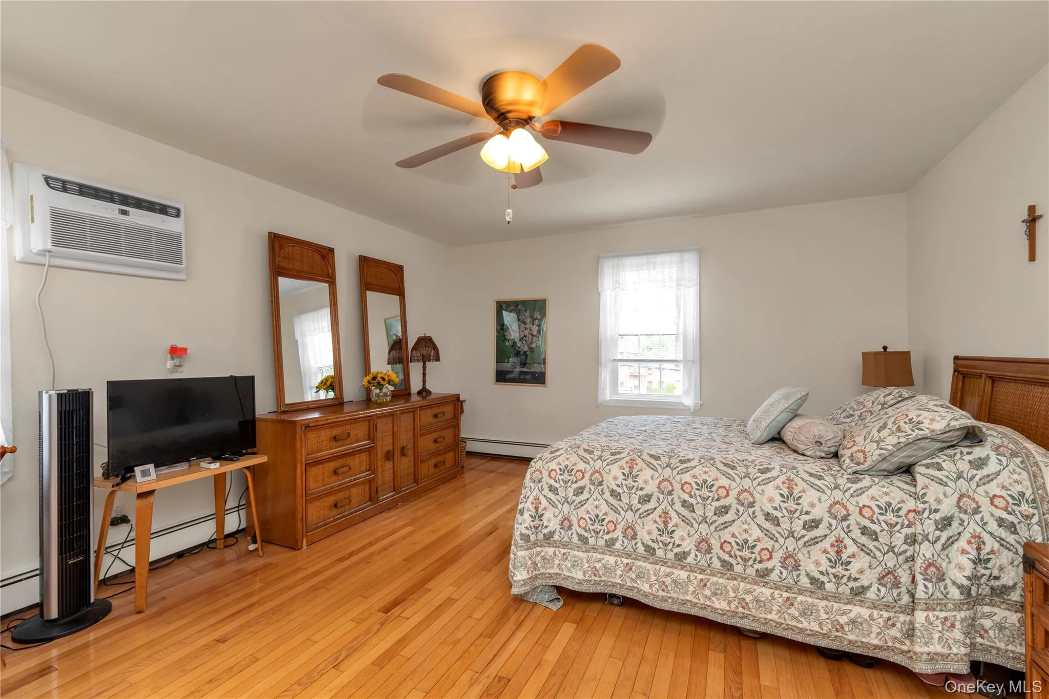 215-36 48th Avenue, New York, NY, 4 Bedrooms Bedrooms, 7 Rooms Rooms,2 BathroomsBathrooms,Residential,For Rent,48th,0,1033799 215-36 48th Avenue, New York, NY, 4 Bedrooms Bedrooms, 7 Rooms Rooms,2 BathroomsBathrooms,Residential,For Rent,48th,0,1033799