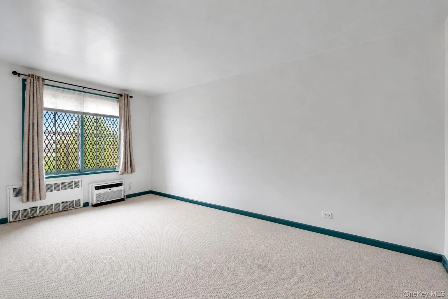 14430 Sanford Avenue, New York, NY, 1 Bedroom Bedrooms, 3 Rooms Rooms,1 BathroomBathrooms,Residential,For Rent,Sanford,0,1033804 14430 Sanford Avenue, New York, NY, 1 Bedroom Bedrooms, 3 Rooms Rooms,1 BathroomBathrooms,Residential,For Rent,Sanford,0,1033804