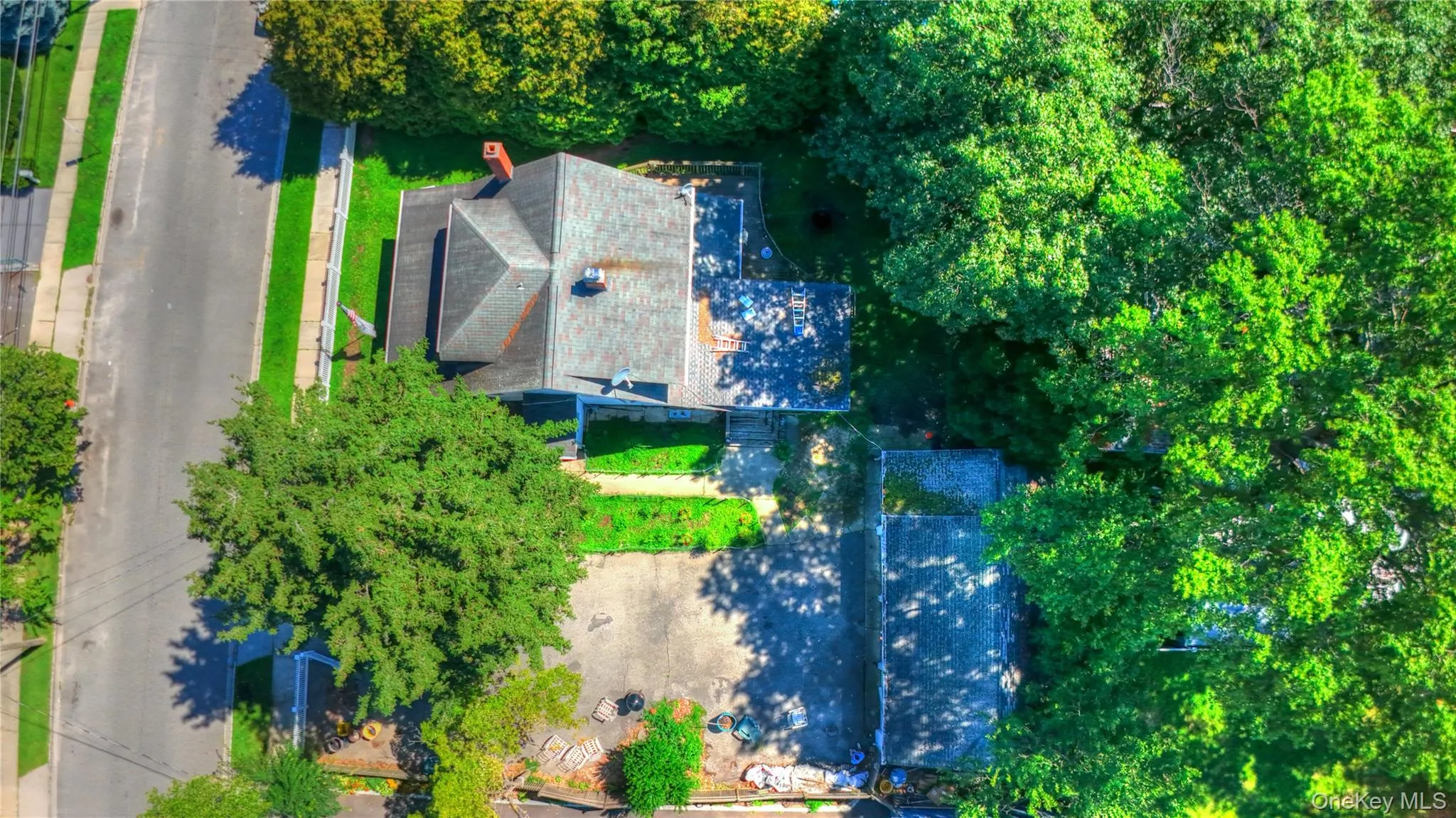 81 Notre Dame Avenue, Oyster Bay, NY, 3 Bedrooms Bedrooms, 7 Rooms Rooms,2 BathroomsBathrooms,Residential,For Rent,Notre Dame,0,1033807 81 Notre Dame Avenue, Oyster Bay, NY, 3 Bedrooms Bedrooms, 7 Rooms Rooms,2 BathroomsBathrooms,Residential,For Rent,Notre Dame,0,1033807