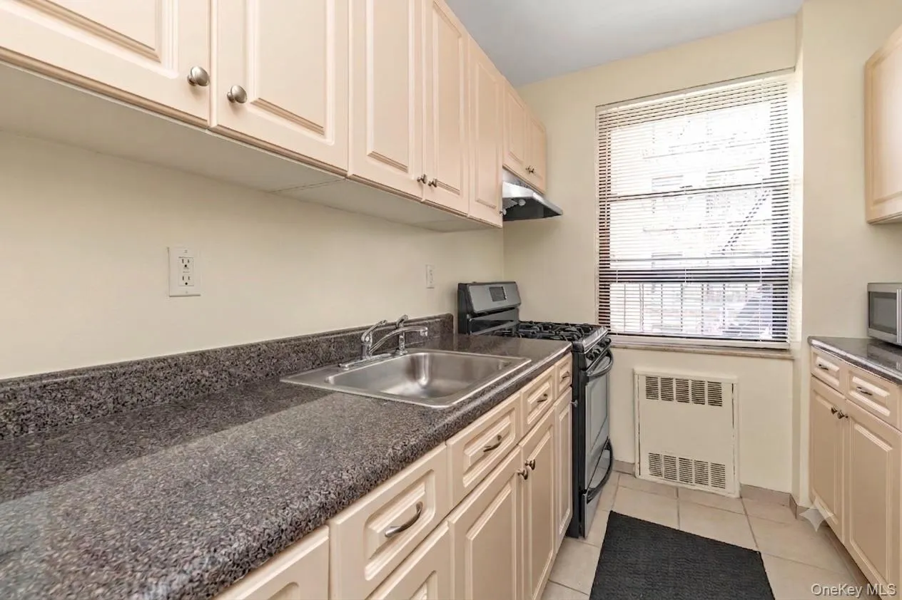 141-16 25th Road, New York, NY, 2 Bedrooms Bedrooms, 4 Rooms Rooms,1 BathroomBathrooms,Residential,For Rent,25th,0,1033812 141-16 25th Road, New York, NY, 2 Bedrooms Bedrooms, 4 Rooms Rooms,1 BathroomBathrooms,Residential,For Rent,25th,0,1033812