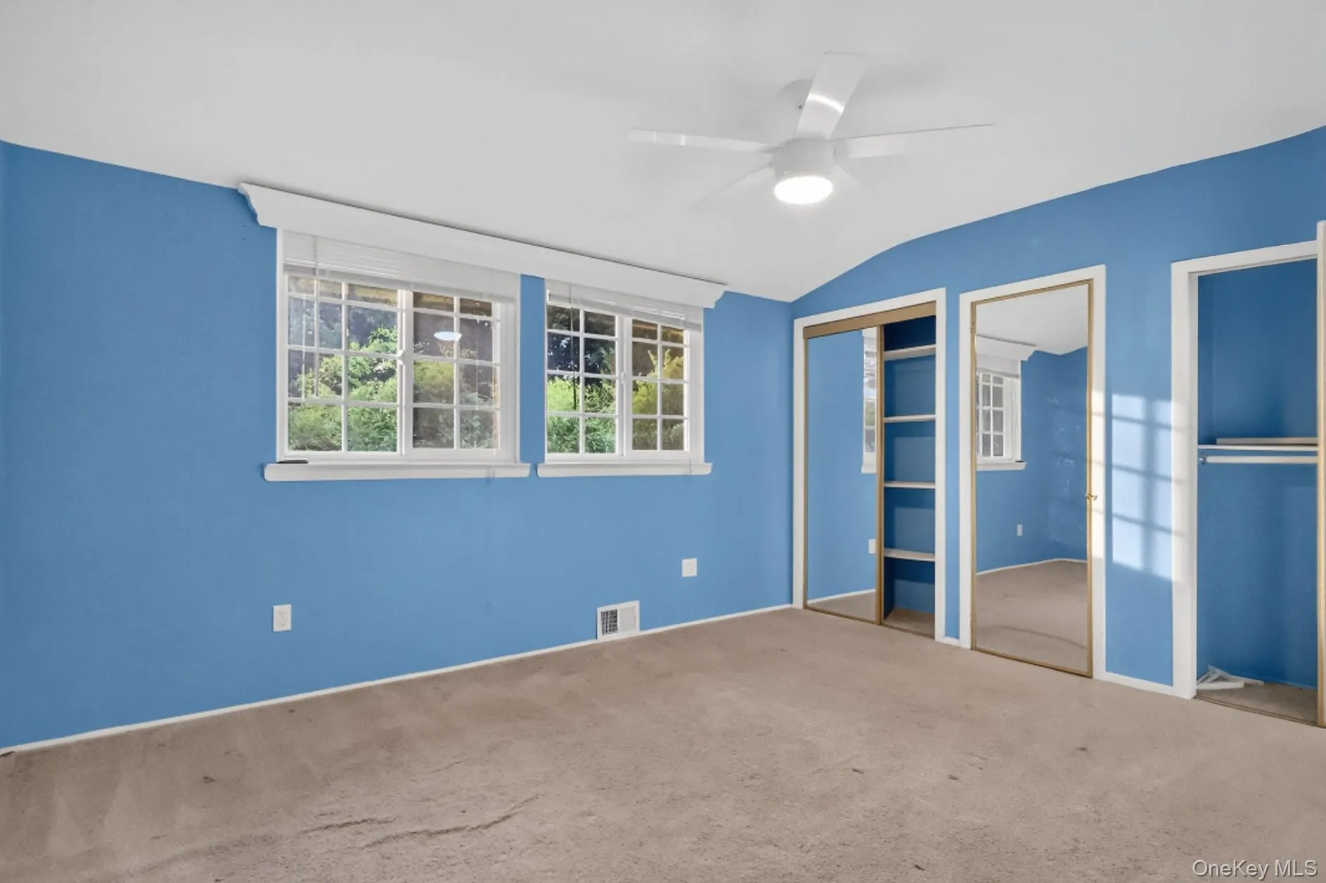 14 Branch Lane, Brookhaven, NY, 6 Bedrooms Bedrooms, 11 Rooms Rooms,4 BathroomsBathrooms,Residential,For Rent,Branch,0,1033815 14 Branch Lane, Brookhaven, NY, 6 Bedrooms Bedrooms, 11 Rooms Rooms,4 BathroomsBathrooms,Residential,For Rent,Branch,0,1033815