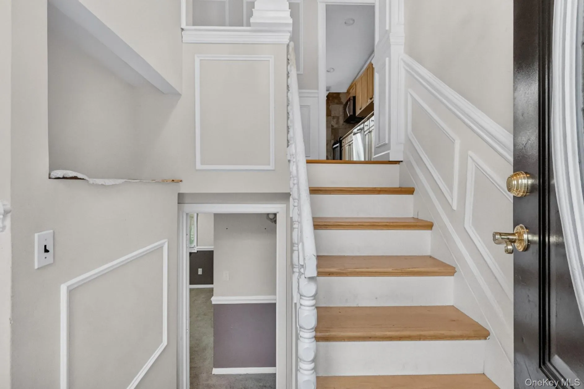 14 Branch Lane, Brookhaven, NY, 6 Bedrooms Bedrooms, 11 Rooms Rooms,4 BathroomsBathrooms,Residential,For Rent,Branch,0,1033815 14 Branch Lane, Brookhaven, NY, 6 Bedrooms Bedrooms, 11 Rooms Rooms,4 BathroomsBathrooms,Residential,For Rent,Branch,0,1033815