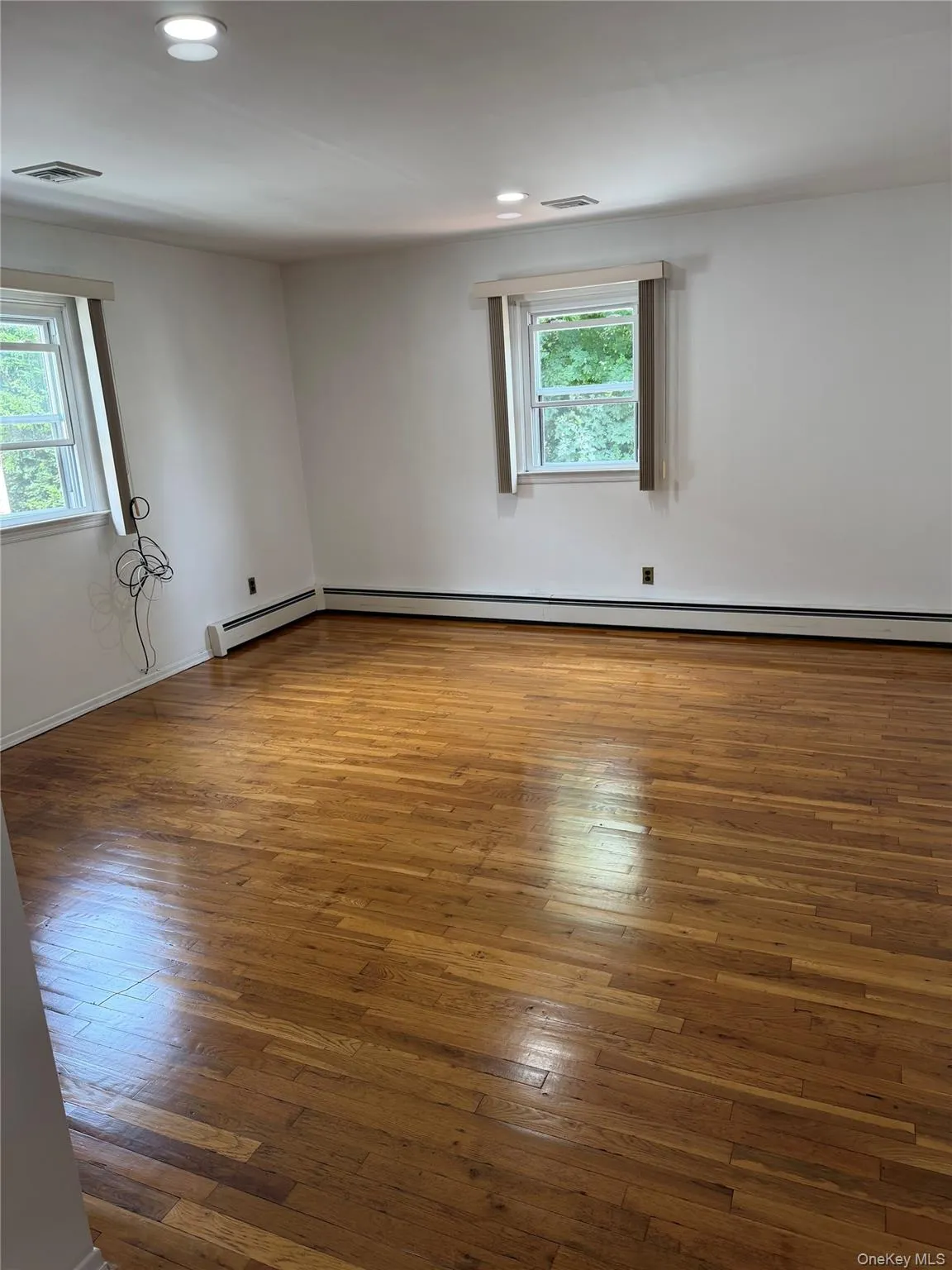 212 Orchard Street, Hempstead, NY, 2 Bedrooms Bedrooms, 5 Rooms Rooms,1 BathroomBathrooms,Residential Lease,For Rent,Orchard,0,1033816 212 Orchard Street, Hempstead, NY, 2 Bedrooms Bedrooms, 5 Rooms Rooms,1 BathroomBathrooms,Residential Lease,For Rent,Orchard,0,1033816