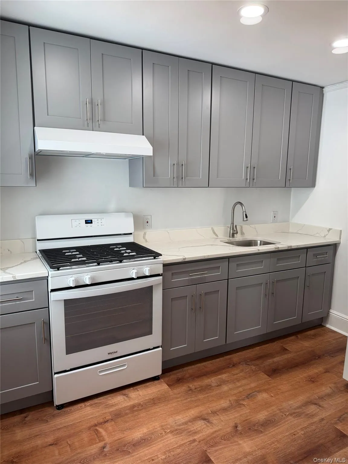 212 Orchard Street, Hempstead, NY, 2 Bedrooms Bedrooms, 5 Rooms Rooms,1 BathroomBathrooms,Residential Lease,For Rent,Orchard,0,1033816 212 Orchard Street, Hempstead, NY, 2 Bedrooms Bedrooms, 5 Rooms Rooms,1 BathroomBathrooms,Residential Lease,For Rent,Orchard,0,1033816