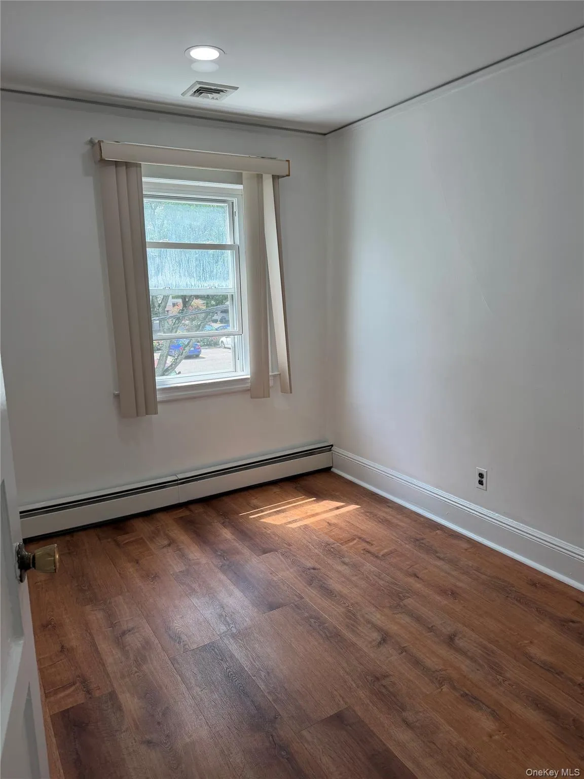 212 Orchard Street, Hempstead, NY, 2 Bedrooms Bedrooms, 5 Rooms Rooms,1 BathroomBathrooms,Residential Lease,For Rent,Orchard,0,1033816 212 Orchard Street, Hempstead, NY, 2 Bedrooms Bedrooms, 5 Rooms Rooms,1 BathroomBathrooms,Residential Lease,For Rent,Orchard,0,1033816