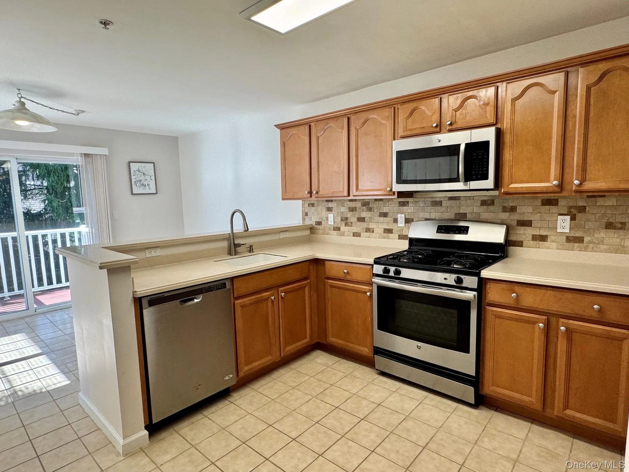 25 Fairways Drive, Middletown, NY, 2 Bedrooms Bedrooms, 10 Rooms Rooms,2 BathroomsBathrooms,Residential Lease,For Rent,Fairways,0,1033817 25 Fairways Drive, Middletown, NY, 2 Bedrooms Bedrooms, 10 Rooms Rooms,2 BathroomsBathrooms,Residential Lease,For Rent,Fairways,0,1033817