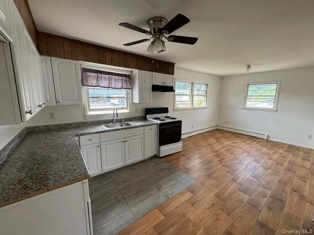 2899 US Route 9W, New Windsor, NY, 3 Bedrooms Bedrooms, 5 Rooms Rooms,1 BathroomBathrooms,Residential Lease,For Rent,US Route 9W,0,1033818 2899 US Route 9W, New Windsor, NY, 3 Bedrooms Bedrooms, 5 Rooms Rooms,1 BathroomBathrooms,Residential Lease,For Rent,US Route 9W,0,1033818