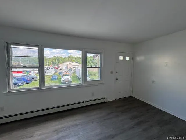 2899 US Route 9W, New Windsor, NY, 3 Bedrooms Bedrooms, 5 Rooms Rooms,1 BathroomBathrooms,Residential Lease,For Rent,US Route 9W,0,1033818 2899 US Route 9W, New Windsor, NY, 3 Bedrooms Bedrooms, 5 Rooms Rooms,1 BathroomBathrooms,Residential Lease,For Rent,US Route 9W,0,1033818