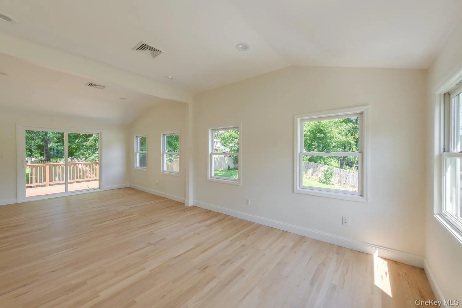 16 Trinity Place, Rhinebeck, NY, 3 Bedrooms Bedrooms, 11 Rooms Rooms,3 BathroomsBathrooms,Residential,For Rent,Trinity,0,1033820 16 Trinity Place, Rhinebeck, NY, 3 Bedrooms Bedrooms, 11 Rooms Rooms,3 BathroomsBathrooms,Residential,For Rent,Trinity,0,1033820