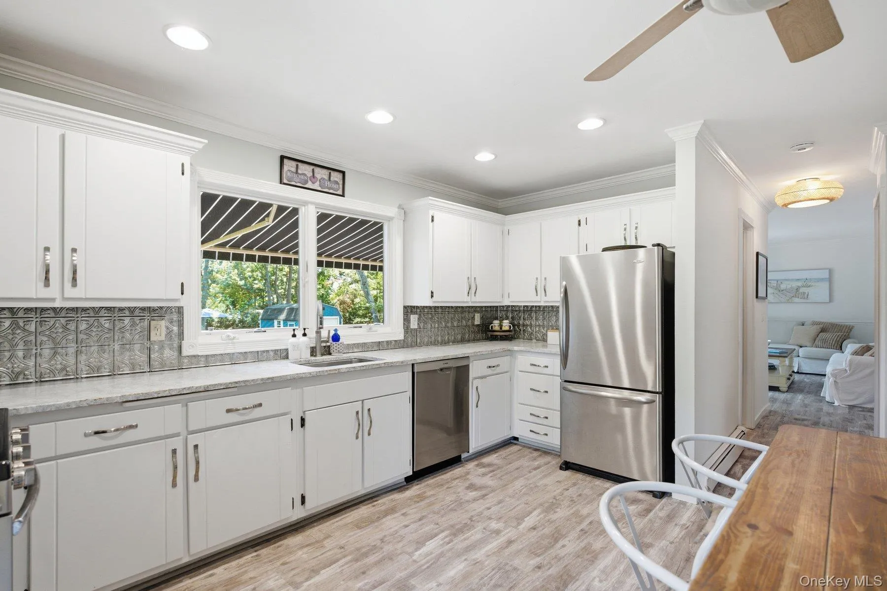 45 Norwood Road, Southampton, NY, 3 Bedrooms Bedrooms, 8 Rooms Rooms,3 BathroomsBathrooms,Residential,For Rent,Norwood,0,1033822 45 Norwood Road, Southampton, NY, 3 Bedrooms Bedrooms, 8 Rooms Rooms,3 BathroomsBathrooms,Residential,For Rent,Norwood,0,1033822