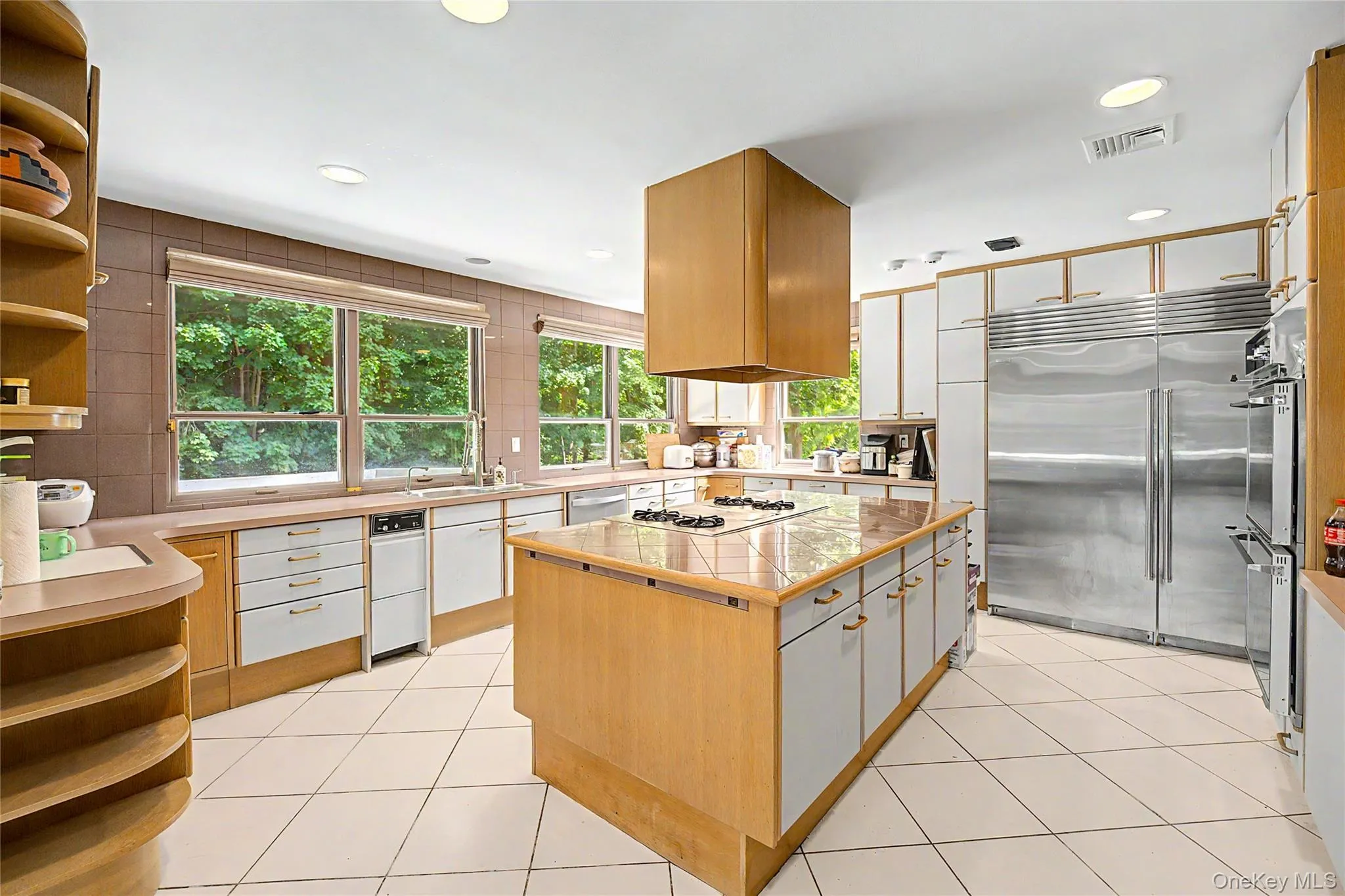 6 The Maples, North Hempstead, NY, 4 Bedrooms Bedrooms, 16 Rooms Rooms,3 BathroomsBathrooms,Residential,For Rent,The Maples,0,1033823 6 The Maples, North Hempstead, NY, 4 Bedrooms Bedrooms, 16 Rooms Rooms,3 BathroomsBathrooms,Residential,For Rent,The Maples,0,1033823