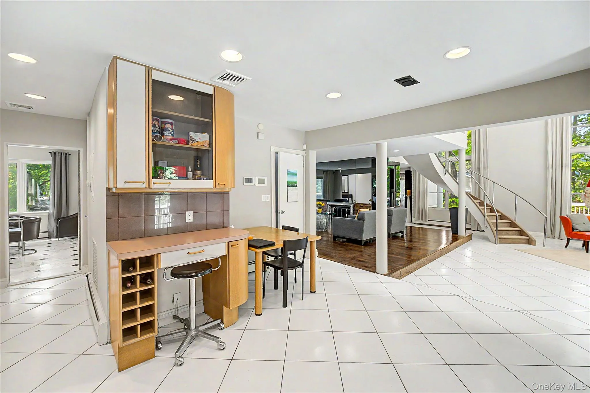 6 The Maples, North Hempstead, NY, 4 Bedrooms Bedrooms, 16 Rooms Rooms,3 BathroomsBathrooms,Residential,For Rent,The Maples,0,1033823 6 The Maples, North Hempstead, NY, 4 Bedrooms Bedrooms, 16 Rooms Rooms,3 BathroomsBathrooms,Residential,For Rent,The Maples,0,1033823