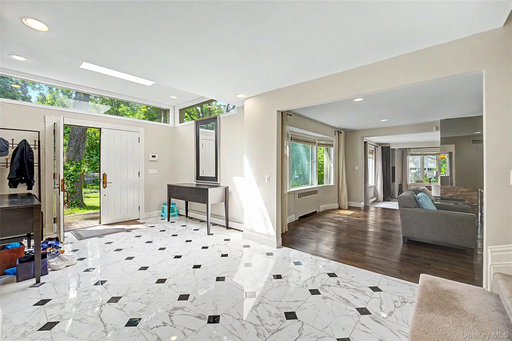 6 The Maples, North Hempstead, NY, 4 Bedrooms Bedrooms, 16 Rooms Rooms,3 BathroomsBathrooms,Residential,For Rent,The Maples,0,1033823 6 The Maples, North Hempstead, NY, 4 Bedrooms Bedrooms, 16 Rooms Rooms,3 BathroomsBathrooms,Residential,For Rent,The Maples,0,1033823