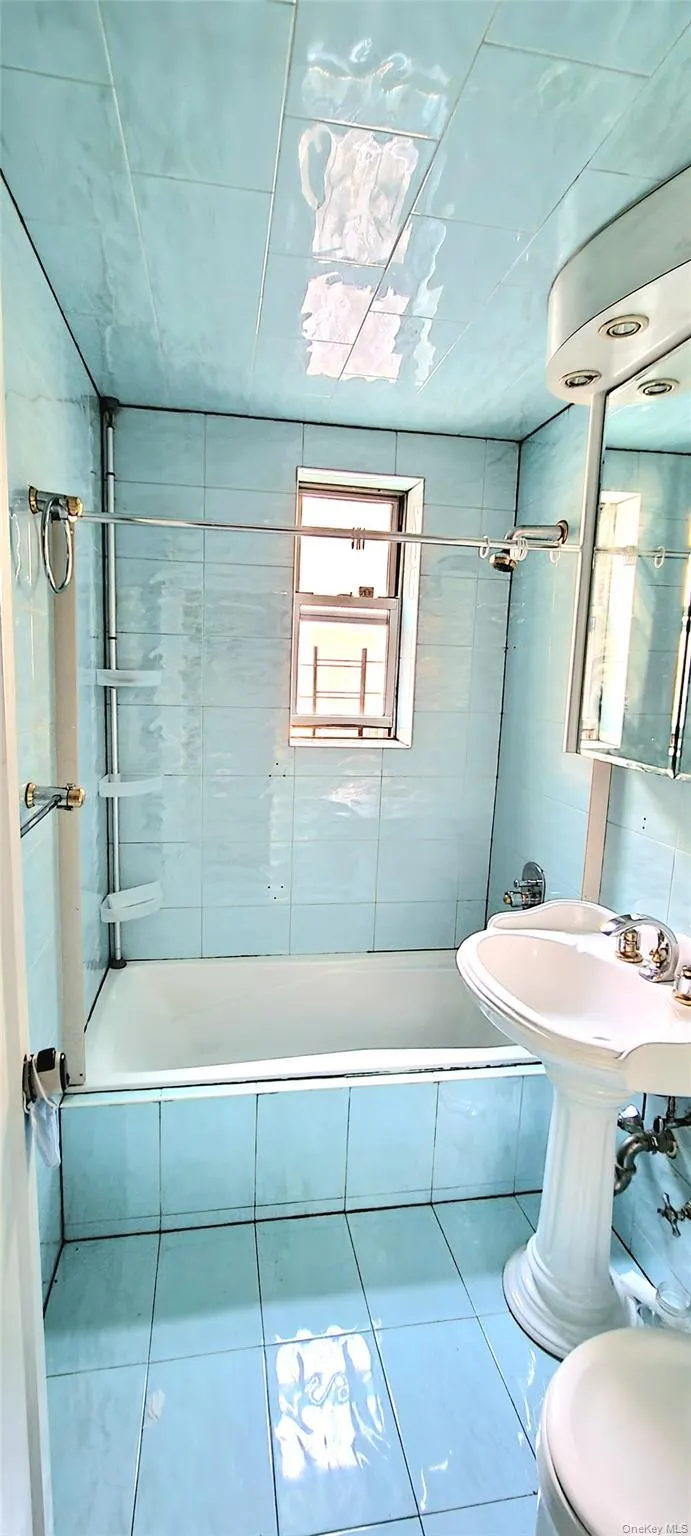 65-35 Yellowstone Boulevard, New York, NY, 1 Bedroom Bedrooms, 3 Rooms Rooms,1 BathroomBathrooms,Residential Lease,For Rent,Yellowstone,0,1033825 65-35 Yellowstone Boulevard, New York, NY, 1 Bedroom Bedrooms, 3 Rooms Rooms,1 BathroomBathrooms,Residential Lease,For Rent,Yellowstone,0,1033825