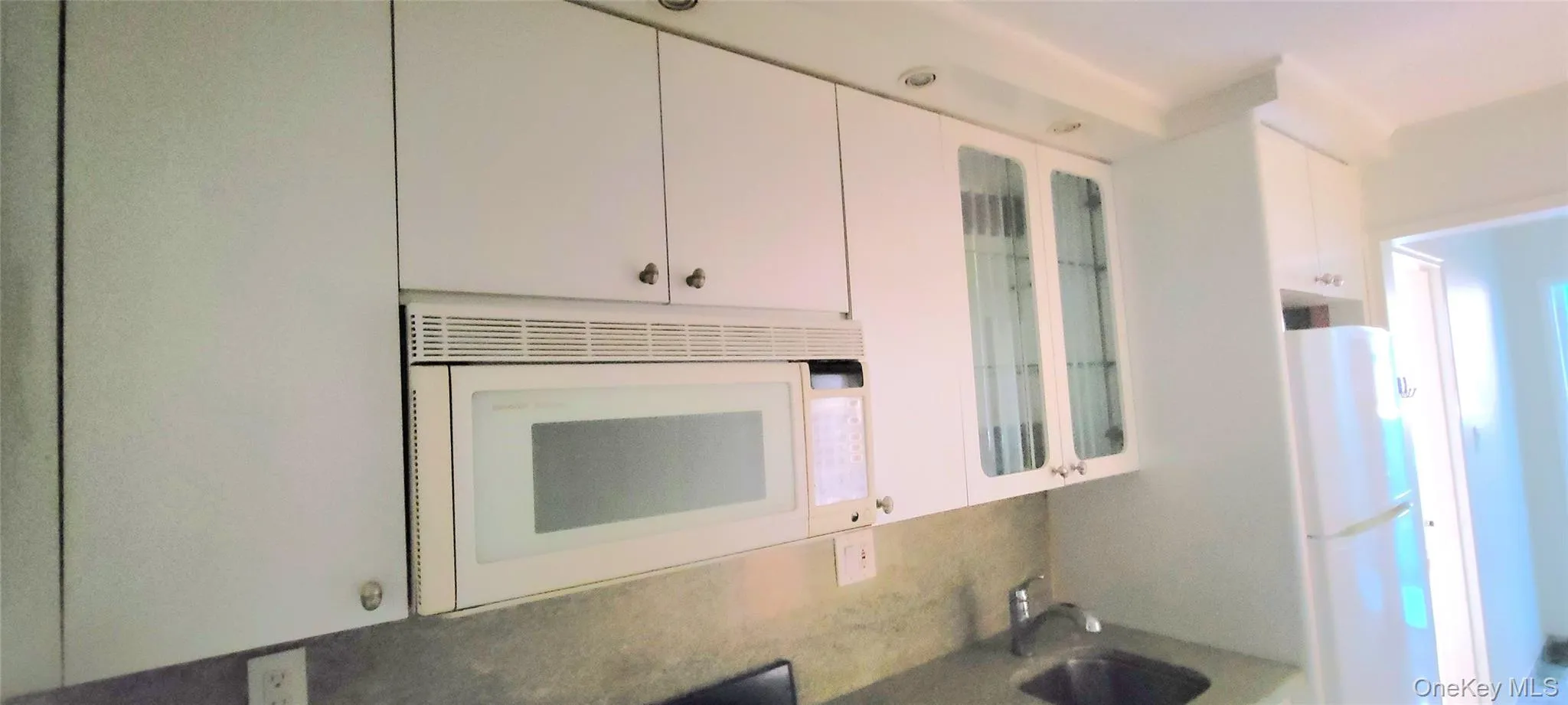 65-35 Yellowstone Boulevard, New York, NY, 1 Bedroom Bedrooms, 3 Rooms Rooms,1 BathroomBathrooms,Residential Lease,For Rent,Yellowstone,0,1033825 65-35 Yellowstone Boulevard, New York, NY, 1 Bedroom Bedrooms, 3 Rooms Rooms,1 BathroomBathrooms,Residential Lease,For Rent,Yellowstone,0,1033825