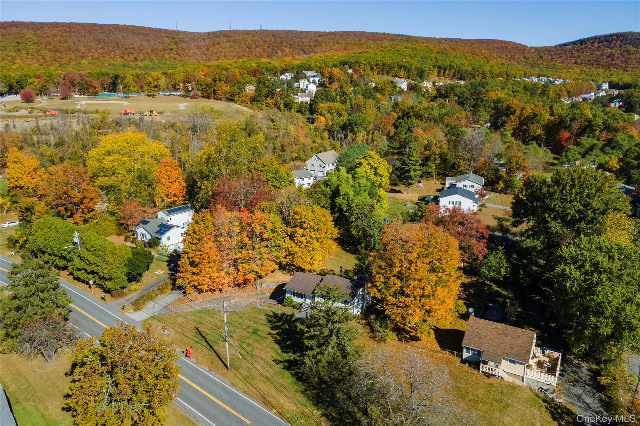 172 Ridge Road, Woodbury, NY, 3 Bedrooms Bedrooms, 7 Rooms Rooms,2 BathroomsBathrooms,Residential,For Rent,Ridge,0,1033827 172 Ridge Road, Woodbury, NY, 3 Bedrooms Bedrooms, 7 Rooms Rooms,2 BathroomsBathrooms,Residential,For Rent,Ridge,0,1033827