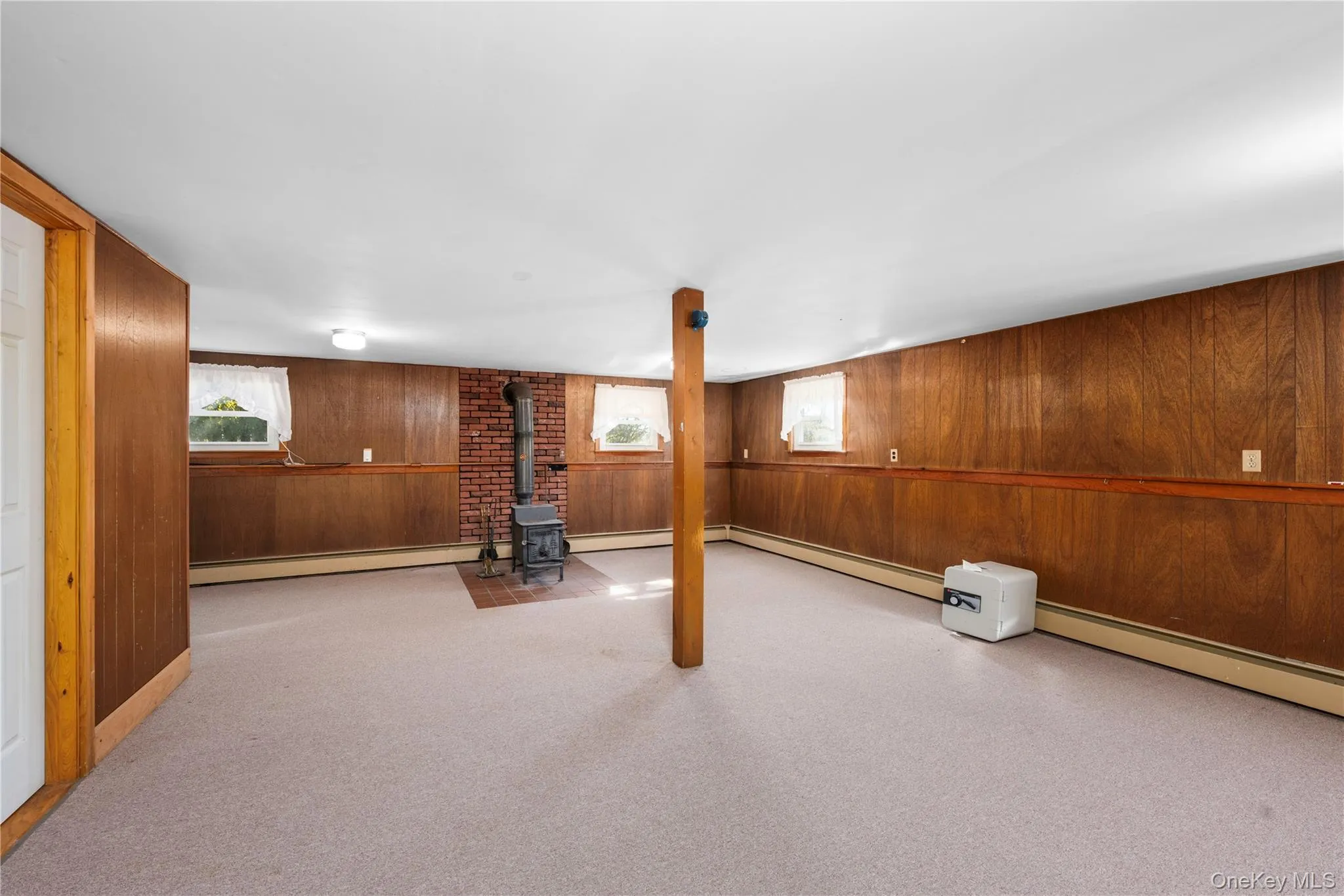 172 Ridge Road, Woodbury, NY, 3 Bedrooms Bedrooms, 7 Rooms Rooms,2 BathroomsBathrooms,Residential,For Rent,Ridge,0,1033827 172 Ridge Road, Woodbury, NY, 3 Bedrooms Bedrooms, 7 Rooms Rooms,2 BathroomsBathrooms,Residential,For Rent,Ridge,0,1033827